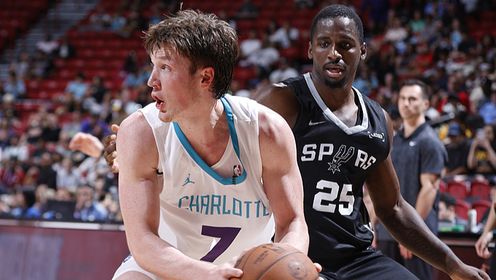 夏联-克尼佩尔19+5+6 卡特-布莱恩特16+5 黄蜂大胜马刺