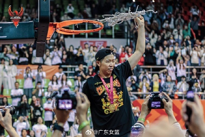 WCBA总冠军！黄思静：篮球是圆的 在比赛结束前没有人会知道结果