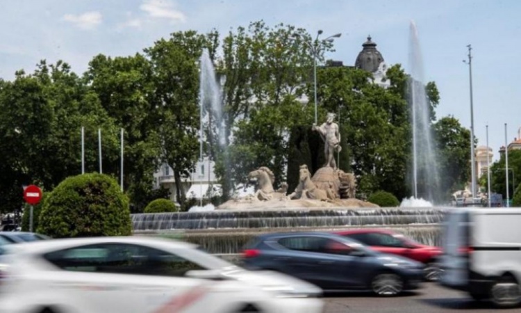 世体：一旦皇马夺得国王杯冠军，西贝莱斯广场将部署警察维护治安