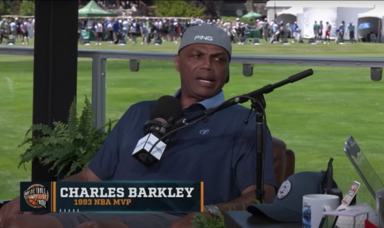 ‍♂️若没打篮球会干什么？巴克利：进厂吧 我算不上多聪明