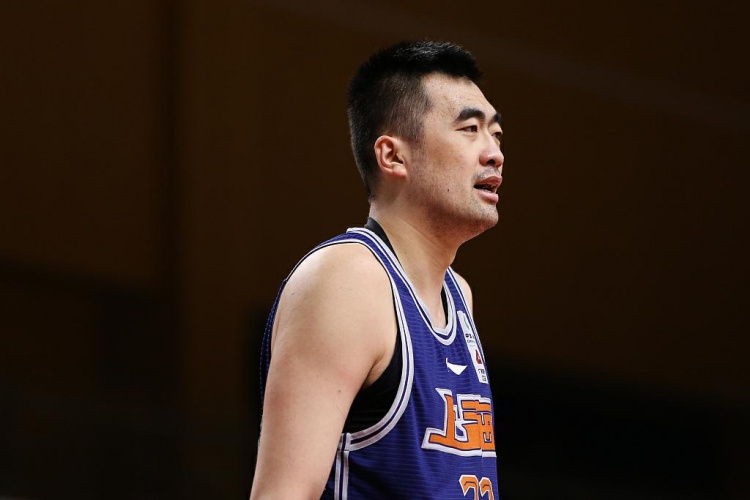 张兆旭：出战时间没那么长的队员要提前准备 不能上去再进入状态