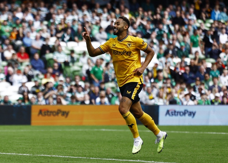 曼联资讯号：库尼亚正接受体检，周薪20万镑签5年穿10号