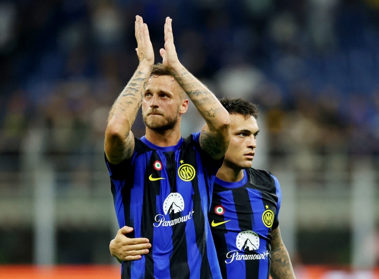 贝尔戈米：阿瑙是我最喜欢的替补前锋，他是国米更衣室领袖