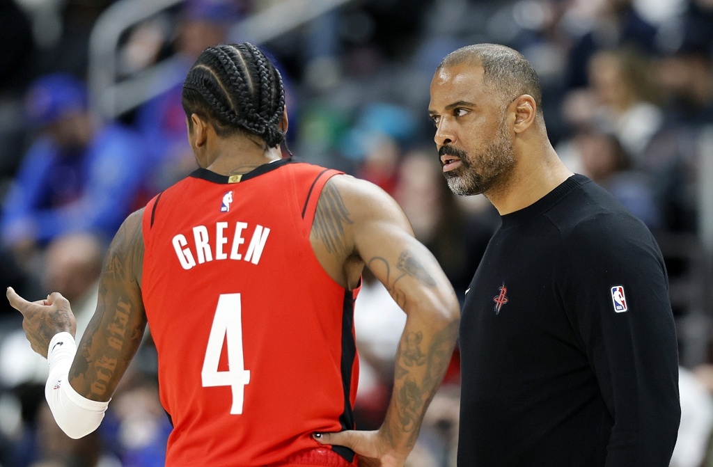 乌度卡：杰伦-格林被对手点燃了斗志 我们全队攻防都做出了回应