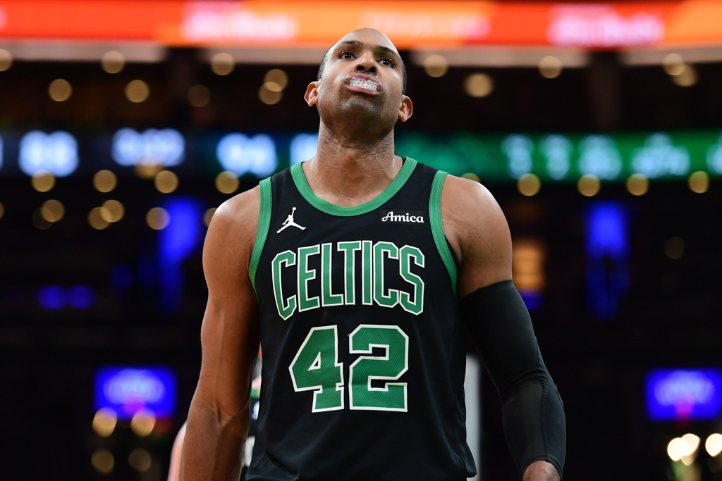 07届选秀！马祖拉：霍福德是我们队中沉默的杀手 向他表示敬意