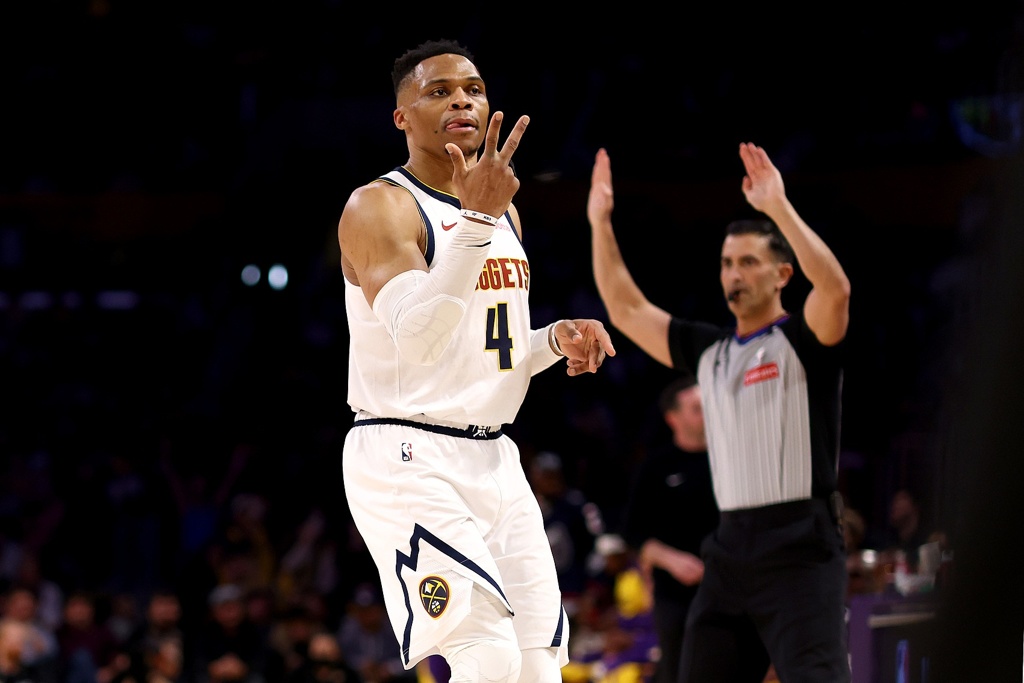 掘金G1为何敢用威少决胜DNP小波特？季后赛轮换逻辑防守重于一切