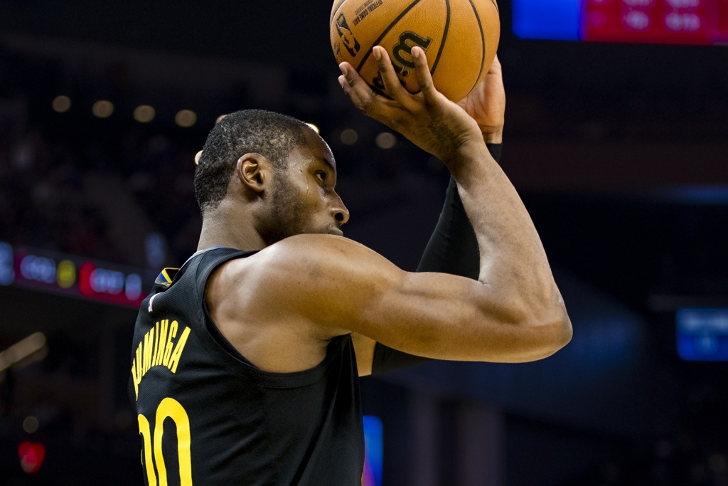 美记：勇士有在9月给库明加开出一份不同的2年4500万报价的可能性