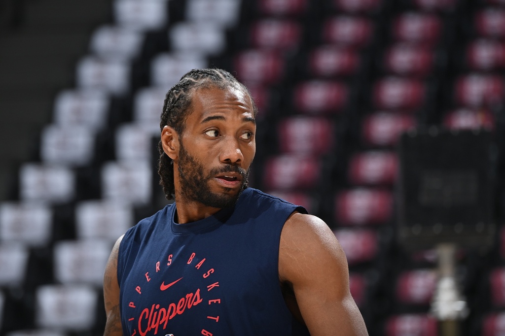 美记：有些队会在规则边缘小规模试探 像小卡这么夸张还是头一次