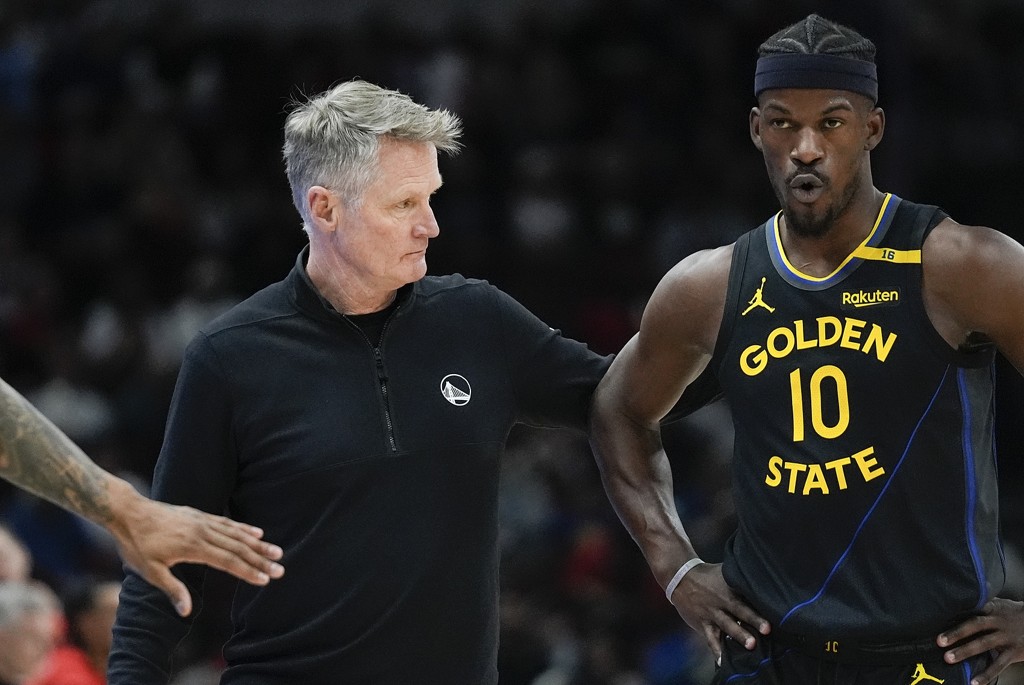 科尔：说巴特勒出手少就像说詹姆斯关键时刻传球 那是正确的选择