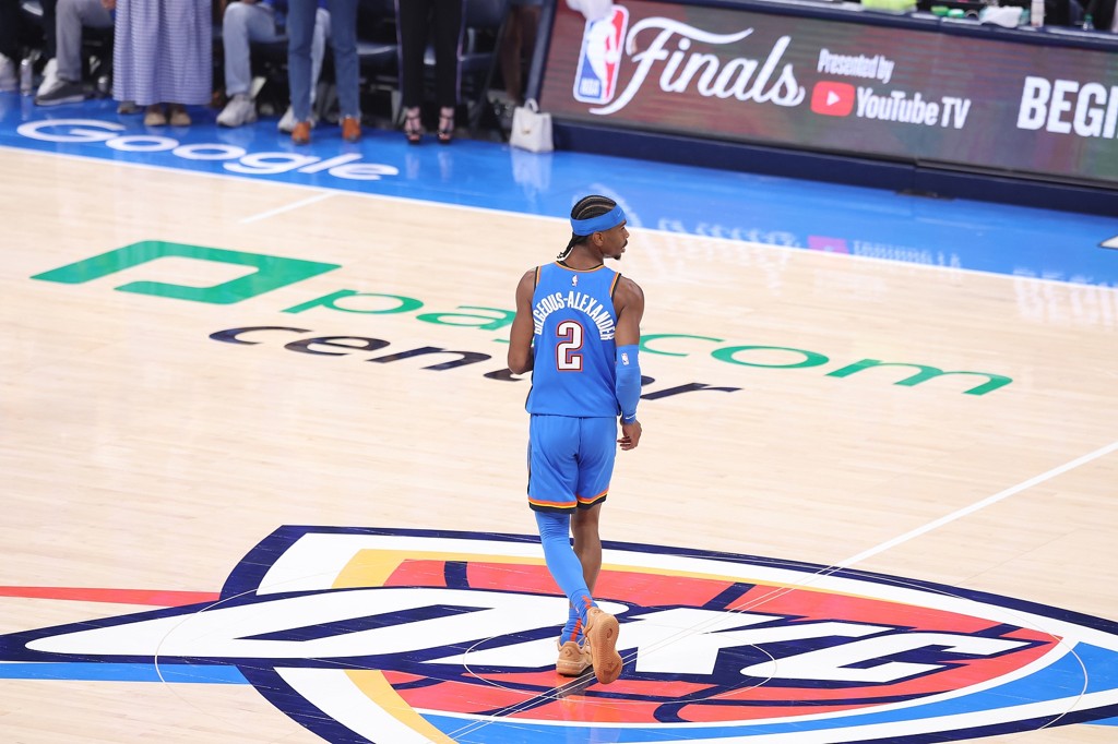 SGA：我们表现相当不错 大部分时间掌控着局面 就收官要打得更好