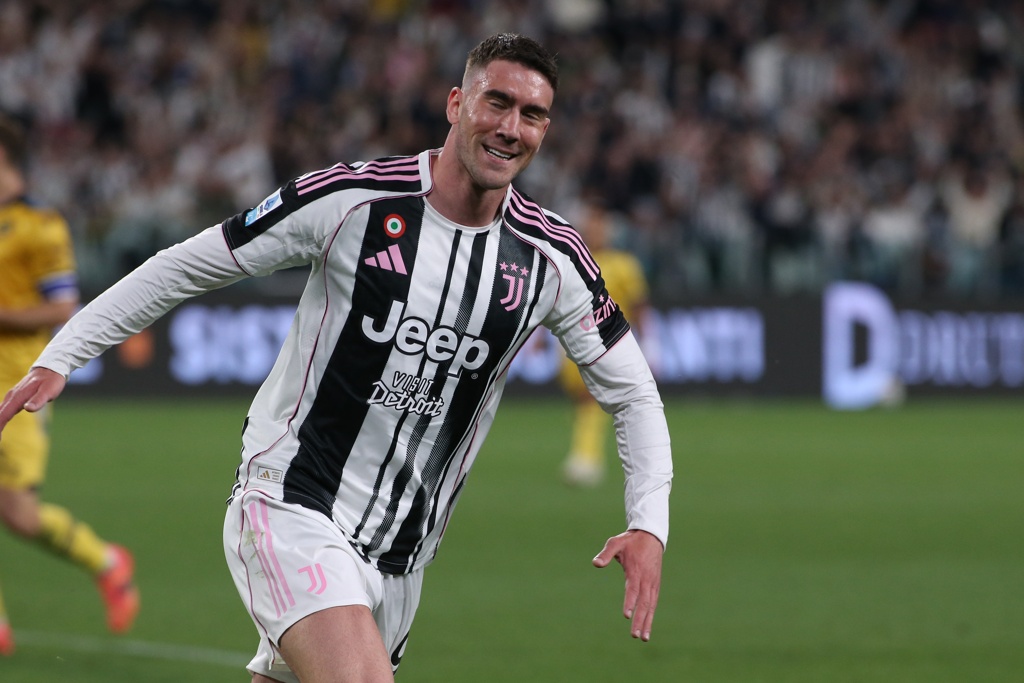 都体：尤文今夏离队11人可组成一套阵容，DV9领衔&D-路易斯在列