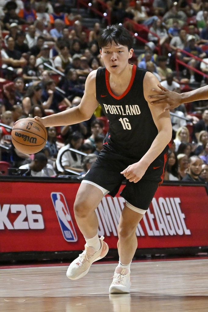 管维佳：连续紧张工作两个月 身体处于疲惫期 杨瀚森休假时间不长