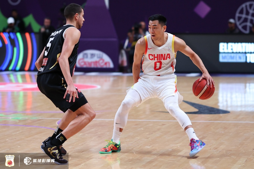 高诗岩：穿上国家队球衣 是这辈子特别光荣的事 感谢郭导的信任