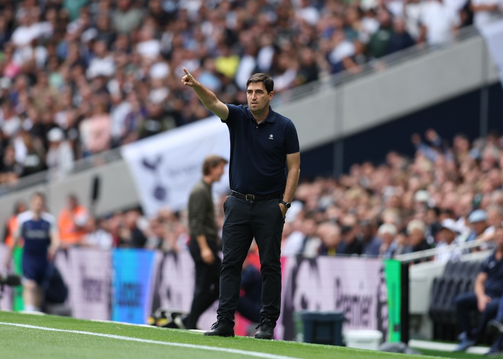 坐20分钟飞机！邮报：伯恩茅斯距离热刺主场仅113英里 仍坐飞机去